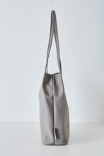 Load image into Gallery viewer, Neat Bag Classy Mink Grey
