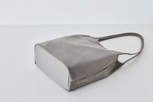 Load image into Gallery viewer, Neat Bag Classy Mink Grey
