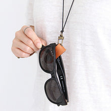 Load image into Gallery viewer, Sunglass Necklace Ver.3
