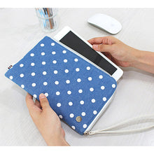Load image into Gallery viewer, The Basic I PAD Mini Pouch Dot

