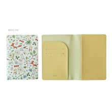 Load image into Gallery viewer, Willow Ver.4 Passport Case White Fox
